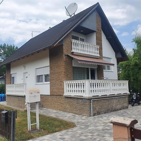 Wolf Vendeghaz Villa Balatonkeresztur Ngoại thất bức ảnh
