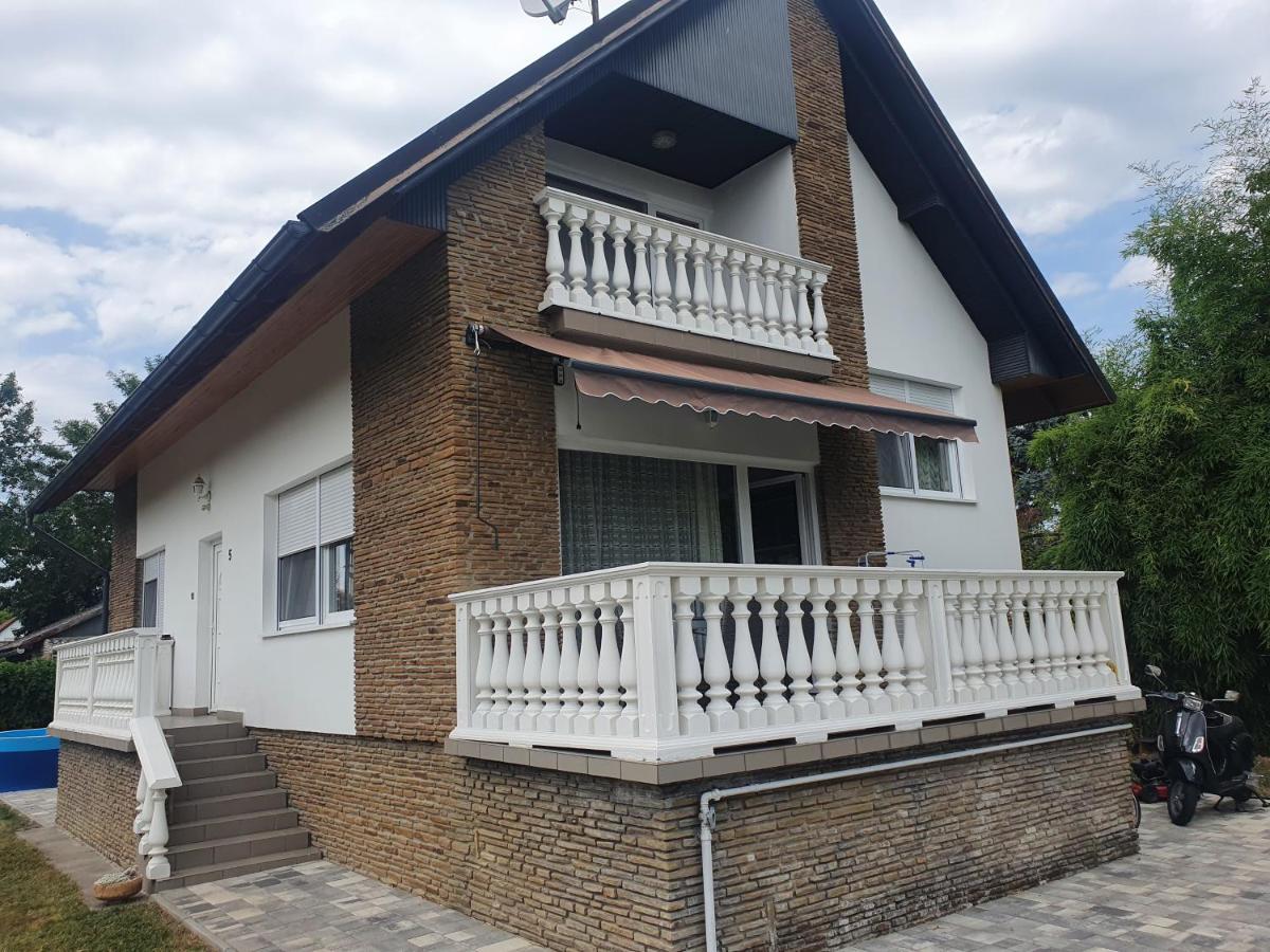 Wolf Vendeghaz Villa Balatonkeresztur Ngoại thất bức ảnh