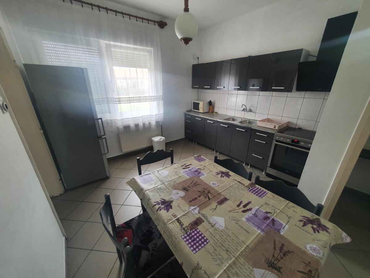 Wolf Vendeghaz Villa Balatonkeresztur Ngoại thất bức ảnh